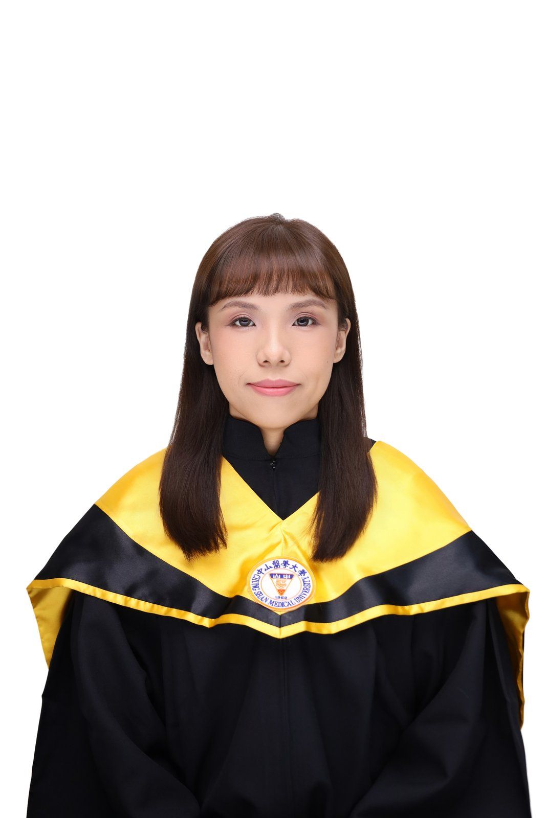 台中學士服證件照 白底正面 求職推甄用 莎朗嘿yo