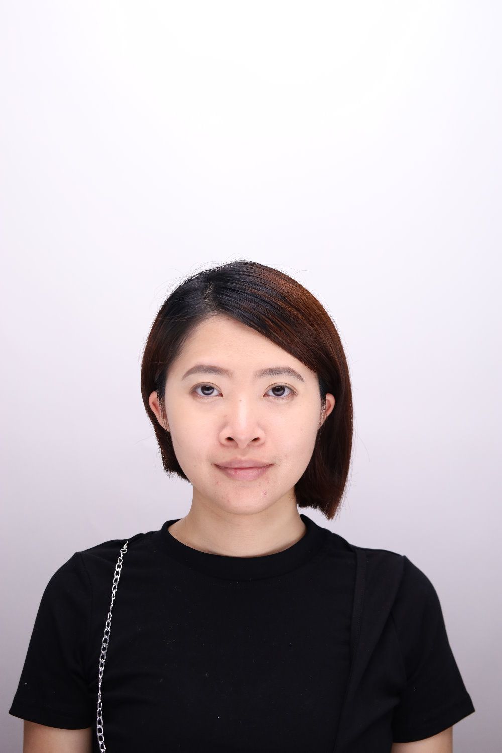 台中極速妝髮證件照修圖前原始照片 莎朗嘿yo